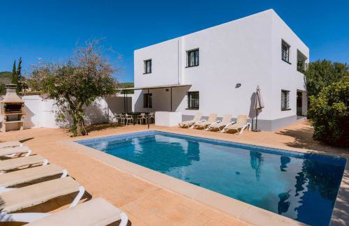 Villa Torres 10 minute walk from Playa den Bossa - Photo 1