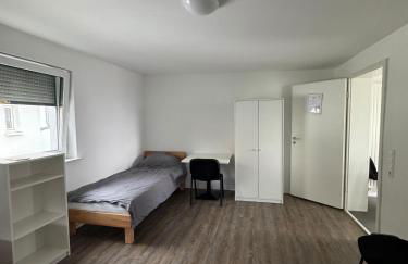Unterkunft nahe Flughafen, mit Dachterrasse, 3 Schlafzimmer - Foto 4