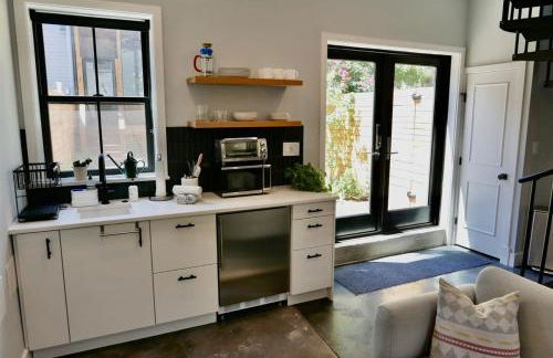 The Chic Carriage house in Shaw Sleeps 2 - Foto 5