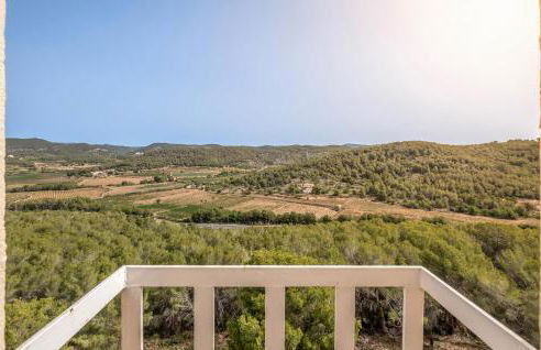 Amazing Apartment In Sant Pere De Ribes - Photo 8