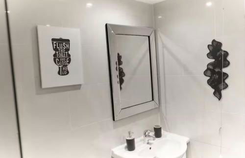 Modern 2 Bedroom Near O2 - Foto 11