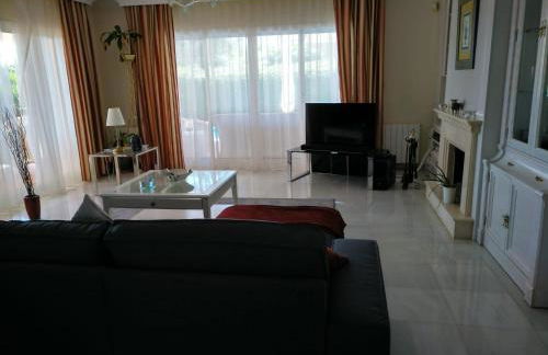 Casa La Familia - Photo 13