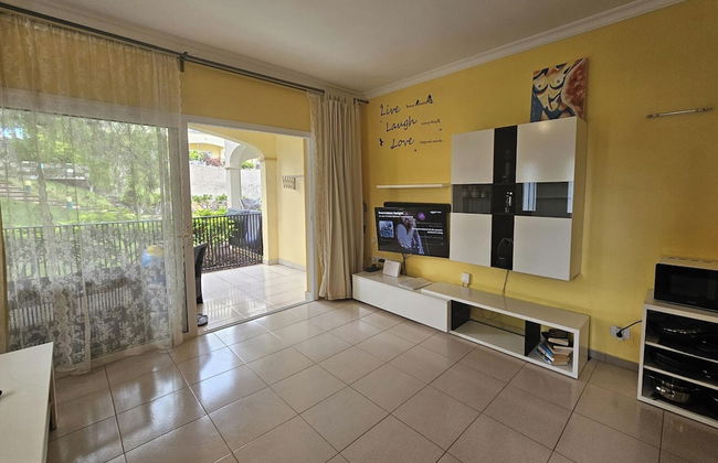 1 Bed Apt Sleeps 5 - Indoor Pool - Free Parking - Foto 12