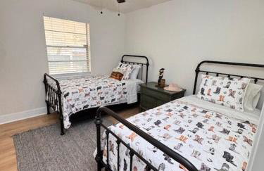 The Rodeo House - Near Rodeo Arena - Photo 25