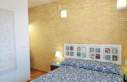 Gran adosado de esquina muy cerca de la playa en la Antilla - Foto 26