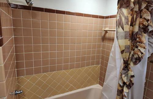 Spacious 4-bedroom home in quiet neighborhood - Foto 19