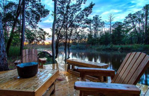 Chesapeake Waterfront - 7BR 5BA - Beach Pool Dock - Foto 41