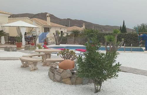 Villa Paz - Villa Familiar para 6 con piscina, AC, Wifi y parking - Foto 24