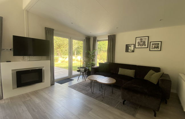 3 bedroom House in Biddinghuizen with swimming pool and terrace - Photo 2