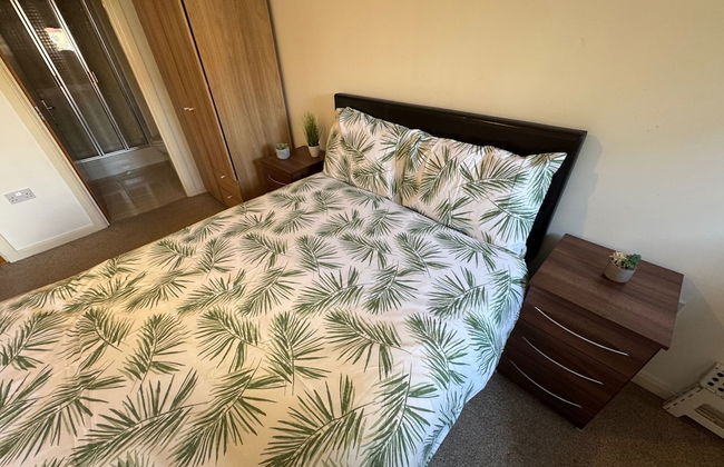 Sea Breeze Retreat in Swansea - Photo 18