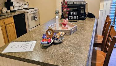 Peaceful Oasis steps from Mohegan Sun - Foto 3