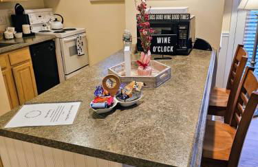 Peaceful Oasis steps from Mohegan Sun - Foto 3