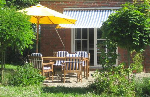 Campen Cottage - Photo 1