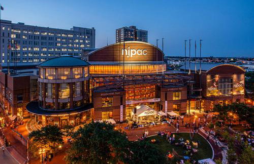 Fun Family getaway - NYC & NWK w free parking - Foto 17