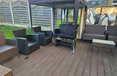 Studio for 2Guests-Parking-Garden-NearLondon-Ac - Foto 10