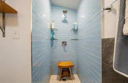 Charming City Home with Patio Fire Pit & Record Player-Family Friendly - Foto 22