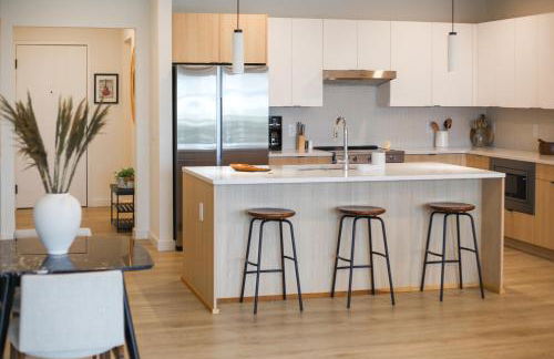 Skyline Nights in Downtown Nashville Walk to Broadway with Pool and Gym - Foto 4