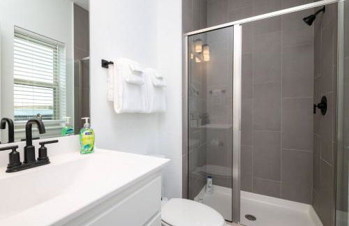 Game On! Lakefront Getaway for World Cup Fans - Foto 19