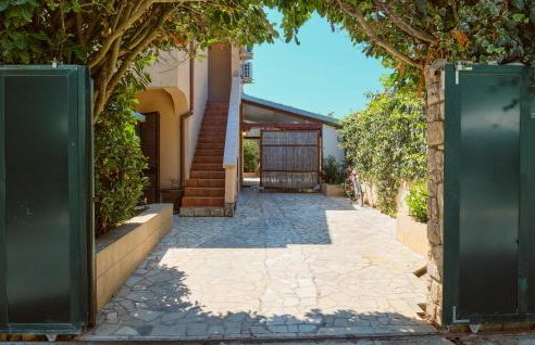 3 Bedroom Pet Friendly Apartment In Artatore - Foto 8