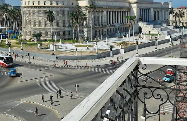 Holiday rental in Havana with terrace - Photo 13