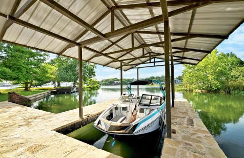Luxurious Retreat on Lake LBJ Pool, Hot Tub, Dock - Foto 31