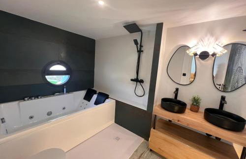 Barco - casa con jardín privado frente al mar - Foto 16