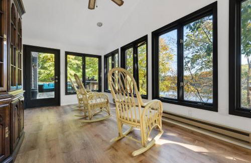 Spacious Waterfront Mansion wHot tubPoolTable - Foto 24