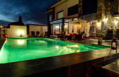 CHALET CON PISCINA PRIVADA EN MAZAGÓN - Foto 1