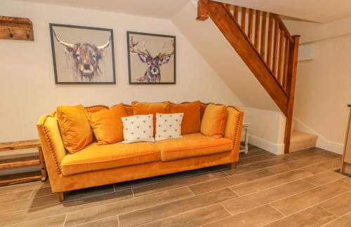 Swallows Return - Foto 6