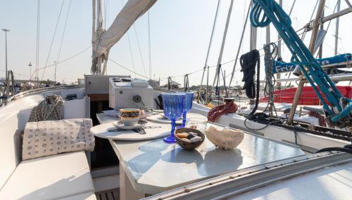 Quo Vadis Yacht in Bisceglie Harbor - Foto 2