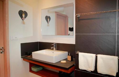 Une Maison de Campagne Atypique au Bord de L'eau - Foto 26