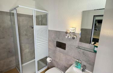 Modernes Seeblick Apartment mit Sauna und Poolnutzung - Foto 12