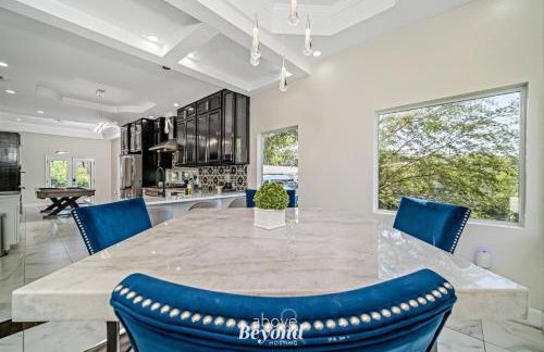 Sprawling Home w Rooftop Spot - Foto 20