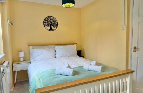 One bed Character Cottage with Parking and Garden - Foto 3