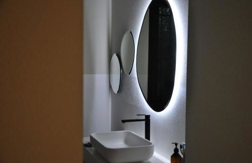 Minimal design villa Free parking Garden - Foto 5