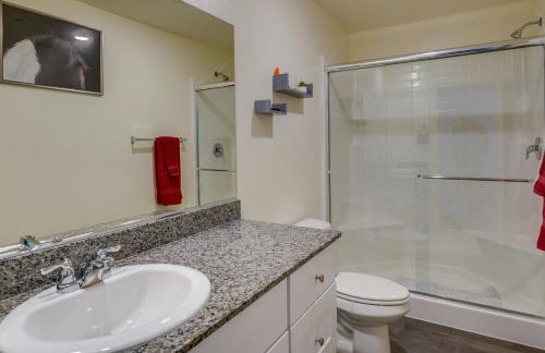 Inviting Henderson Townhome with Community Pool! - Foto 19