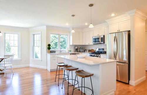 Spacious Game Room Close to Nauset Beach - Photo 9