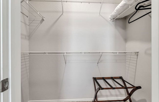 Ground Floor King Beds Pool Gym - Near Hill AFB - Foto 18