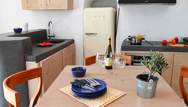 Menias Cave House - Foto 5, Servicio de comidas en la habitación