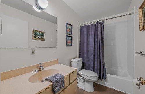 Black Forest - Wifi, Pet Friendly, Grill, Deck, Screen Porch, Family Friendly, Fireplace, Pool Access, Hiking - Foto 43