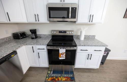 4 Min to Downtown - 10 Min to Elon - Washer and Dryer - Foto 28