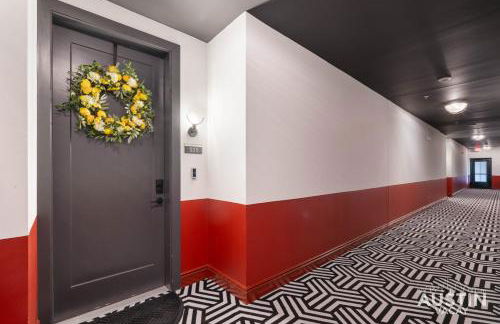 Pool Boxing Gym and Live Music Drinks 2BR 2BA S Austin Condo By Austin Vacay - Foto 6