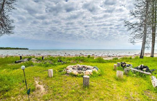 Secluded Lake Michigan Home Private Fire Pit - Foto 32