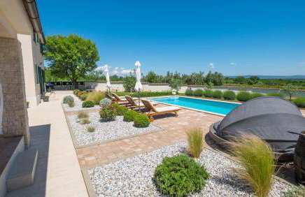 Anima Calma Filipana- family villa surrounded with vineyards and olive groves - Foto 9