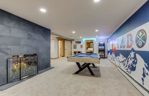 Mountain Mansion with Hot Tub and Sauna - Foto 17