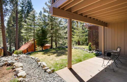 Updated Lake Almanor Retreat with Patio and Grill! - Foto 21