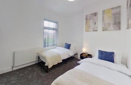 Elegant 2 Bed House Near City Centre - Foto 15