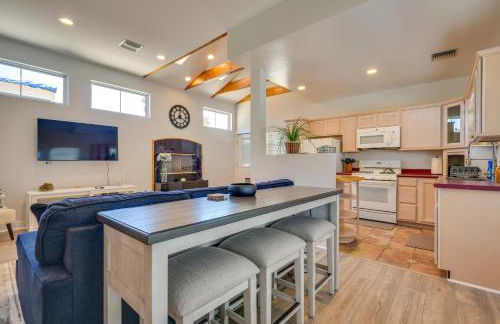 Luxe Pasadena Casita with Fireplace and Grill - Photo 1