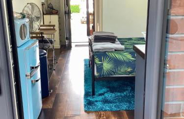 The Snug in Cheltenham, Leckhampton - A Cosy & Unique Space - Photo 7