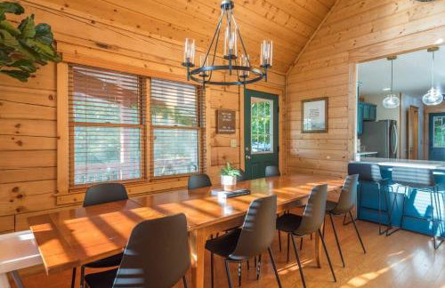 2 Cabins ~ Sleeps 22 ~ 100 Feet Apart ~ Ski in out - Foto 31